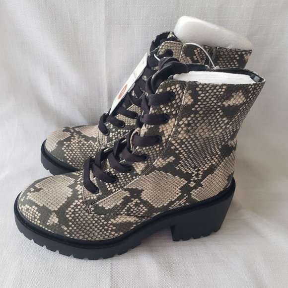 Womens 7.5  -Universal Thread Womens Faux Snakeskin Combat Boots - NEW - Picture 1 of 5